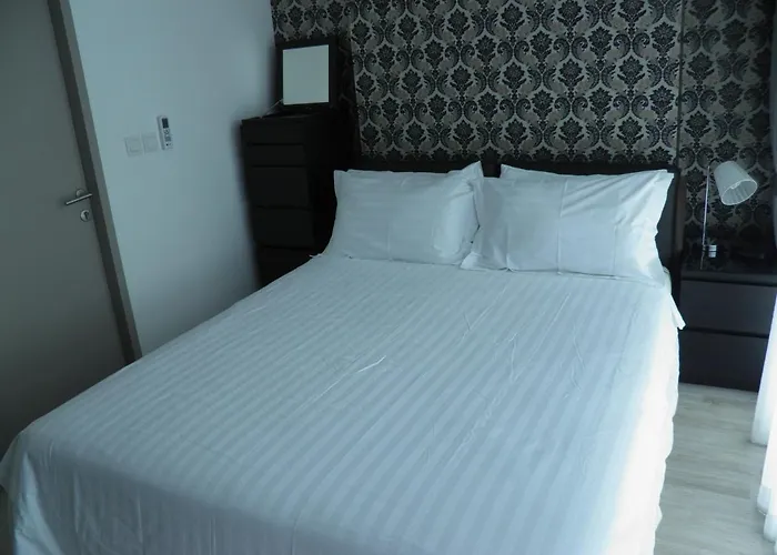The Skyhouse Duplex - Luxury Apartment Bangkok
