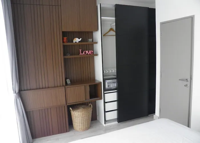 The Skyhouse Duplex - Luxury Apartment