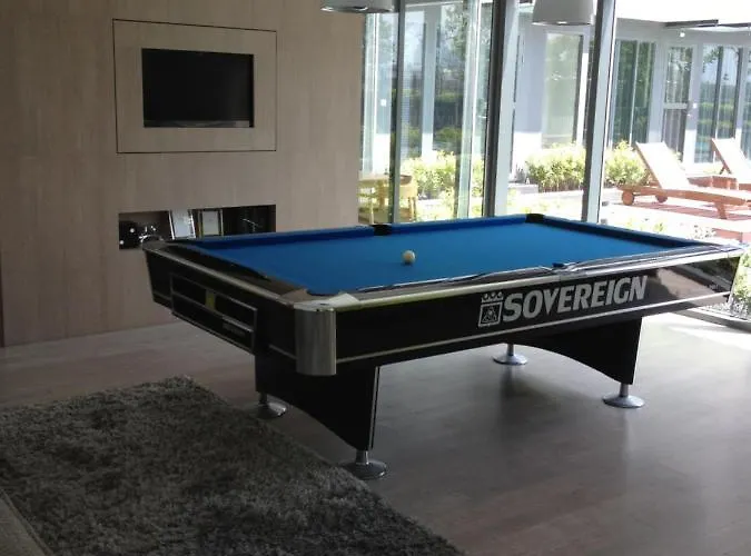 The Skyhouse Duplex - Luxury Apartment